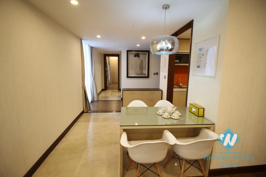Brand new and luxurious 2 bedrooms apartment for rent in Hai Ba Trung area